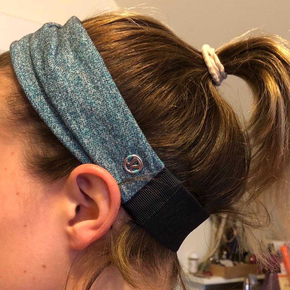 Lululemon reversible headband